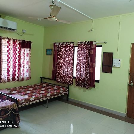Swarajya Villa Нагаон Экстерьер фото